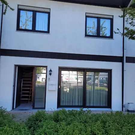 Gezellige Vakantiewoning Alice Feriehus